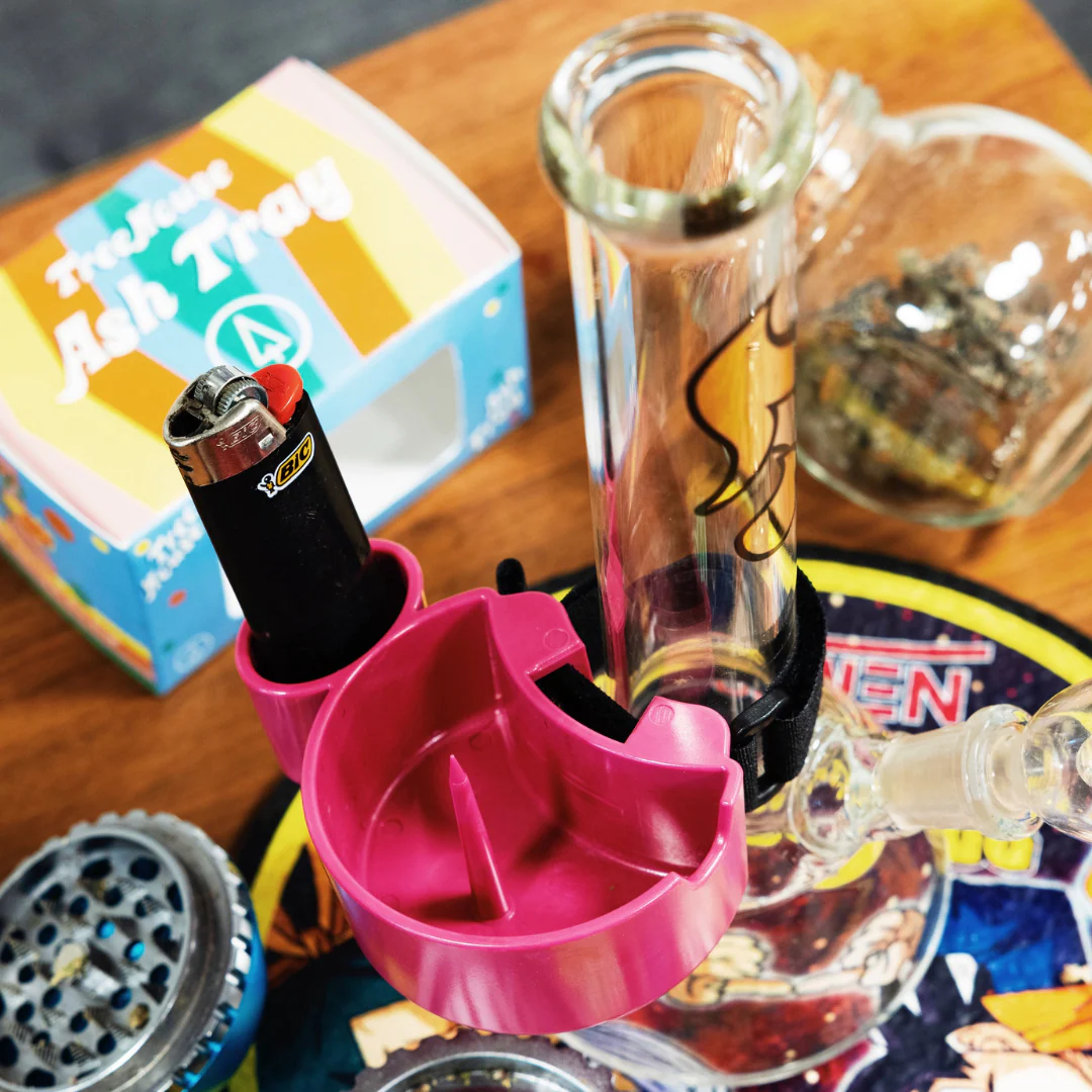 TreeHouse Ash Tray - Image 4